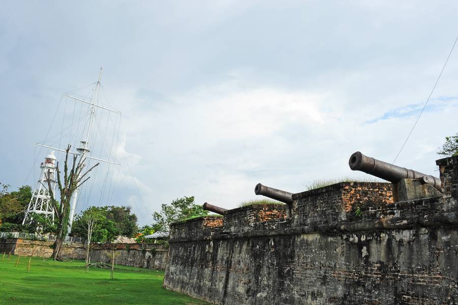 meriam di fort cornwallis pulau pinang