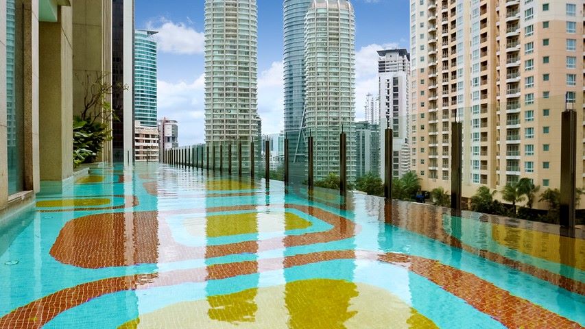 g tower swimming pool
