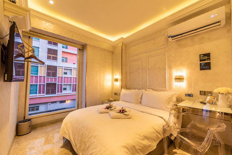 suasana hotel murah kota kinabalu ini memang power - dan mengejutkan untuk harga abwah rm100