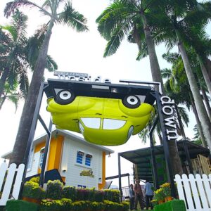 rumah terbalik kl tower