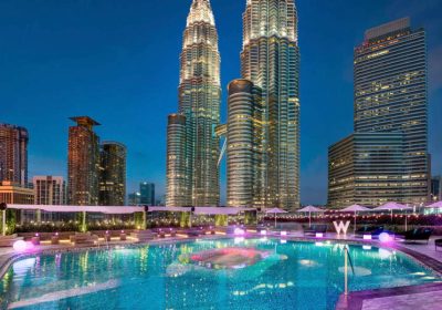 hotel-w-pool-dengan-view-klcc